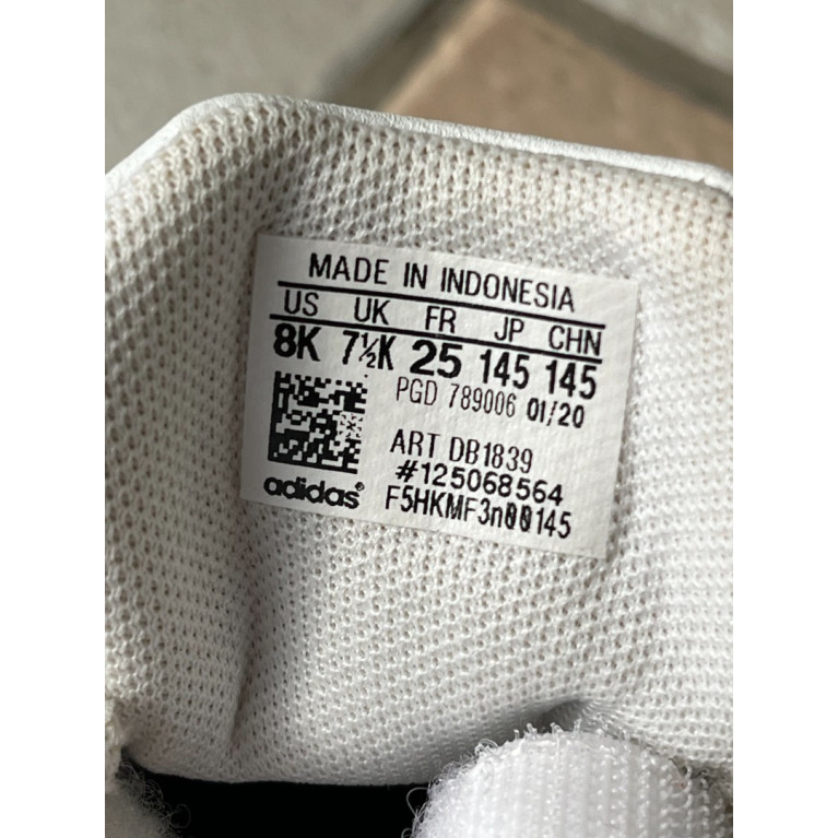 Кеды Adidas Infant размер 8 US/25 Euro