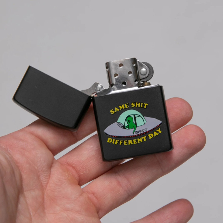 Зажигалка Ripndip SAME SHIT DIFFERENT DAY LIGHTER BLACK