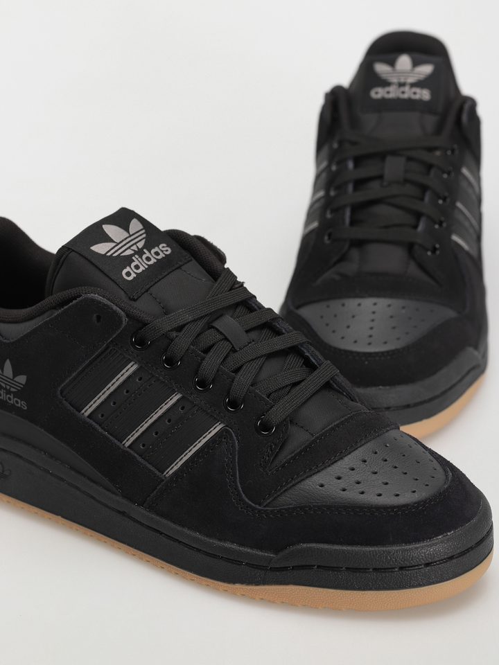 Adidas Forum ADV на ноге